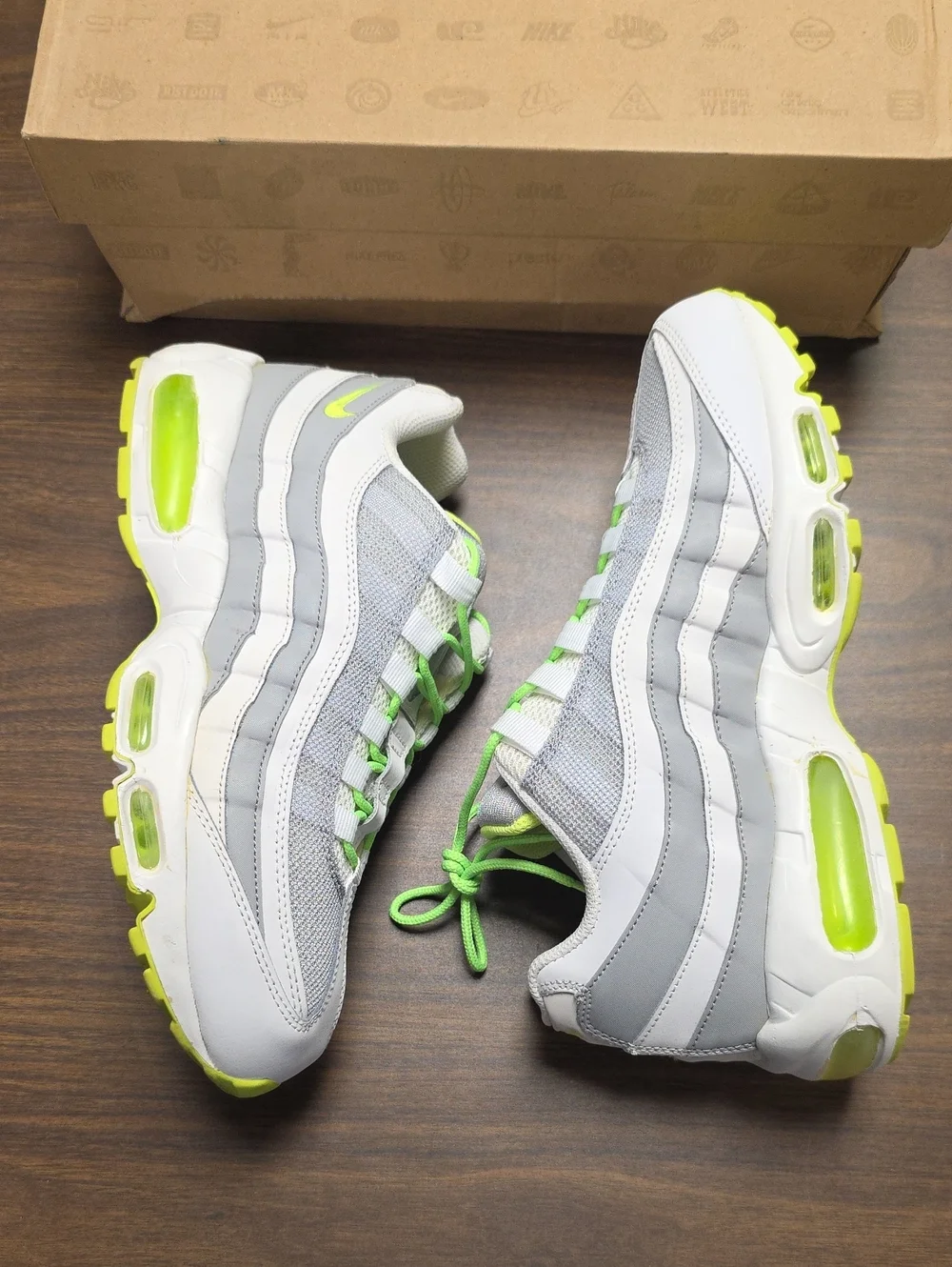 Nike Air Max 95 White Gray Volt 609048-138 Men's 9